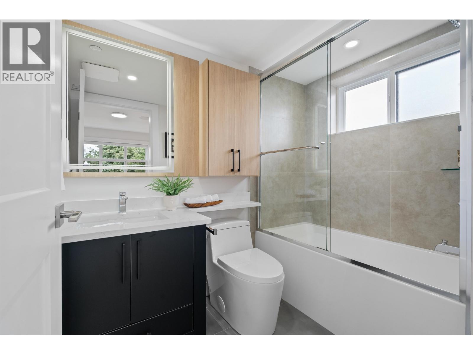 2371 Adanac Street, Vancouver, British Columbia  V5L 2E9 - Photo 22 - R3131246
