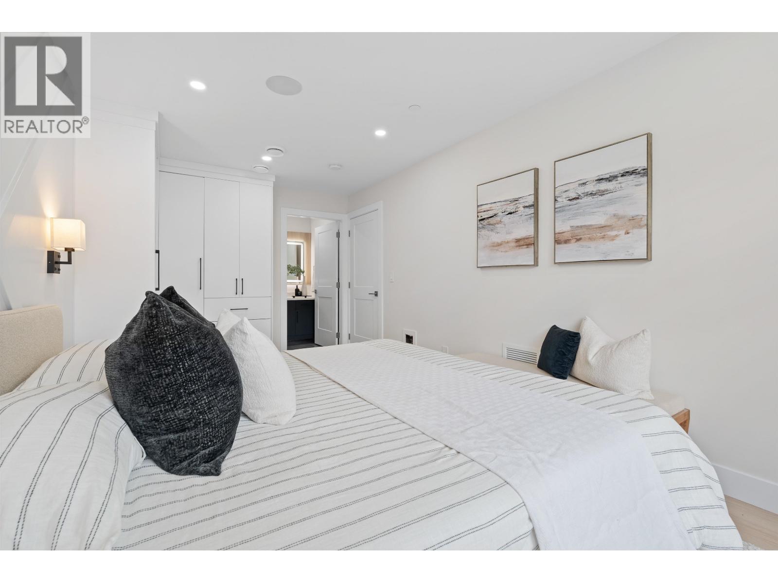 2371 Adanac Street, Vancouver, British Columbia  V5L 2E9 - Photo 15 - R3131246