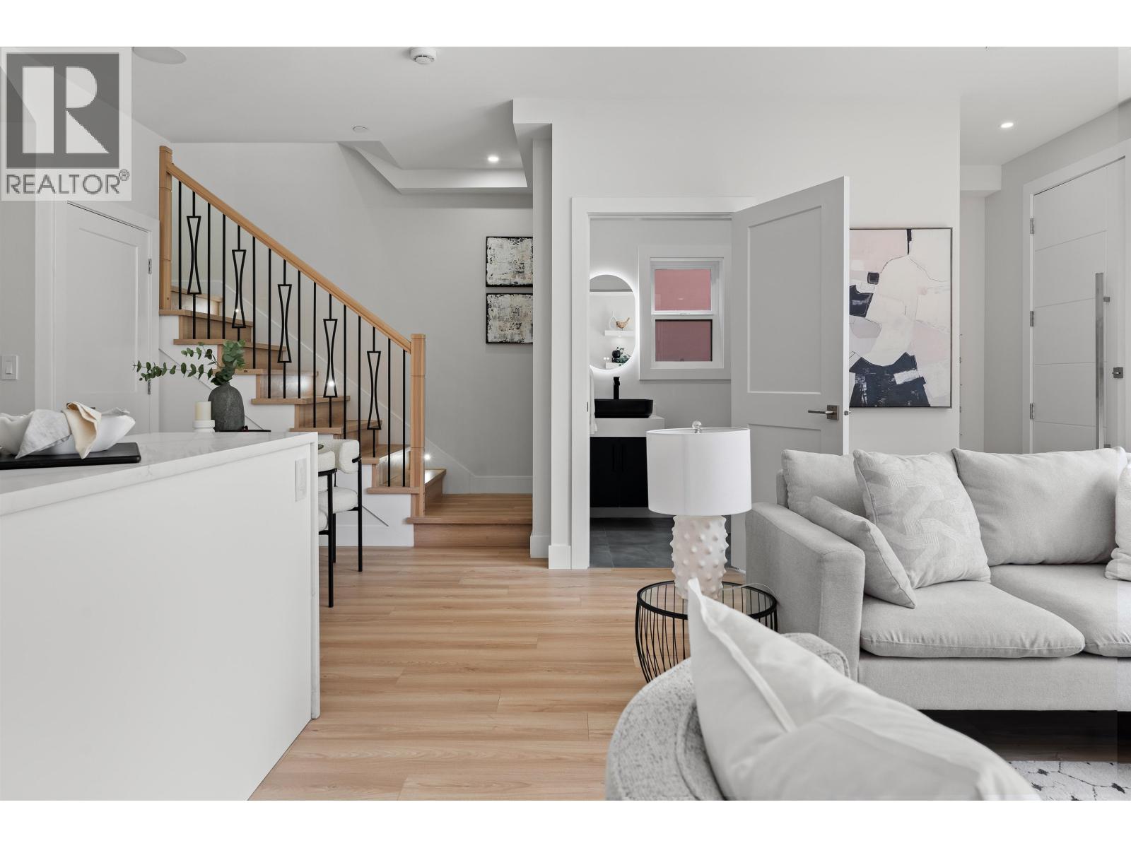 2371 Adanac Street, Vancouver, British Columbia  V5L 2E9 - Photo 9 - R3131246