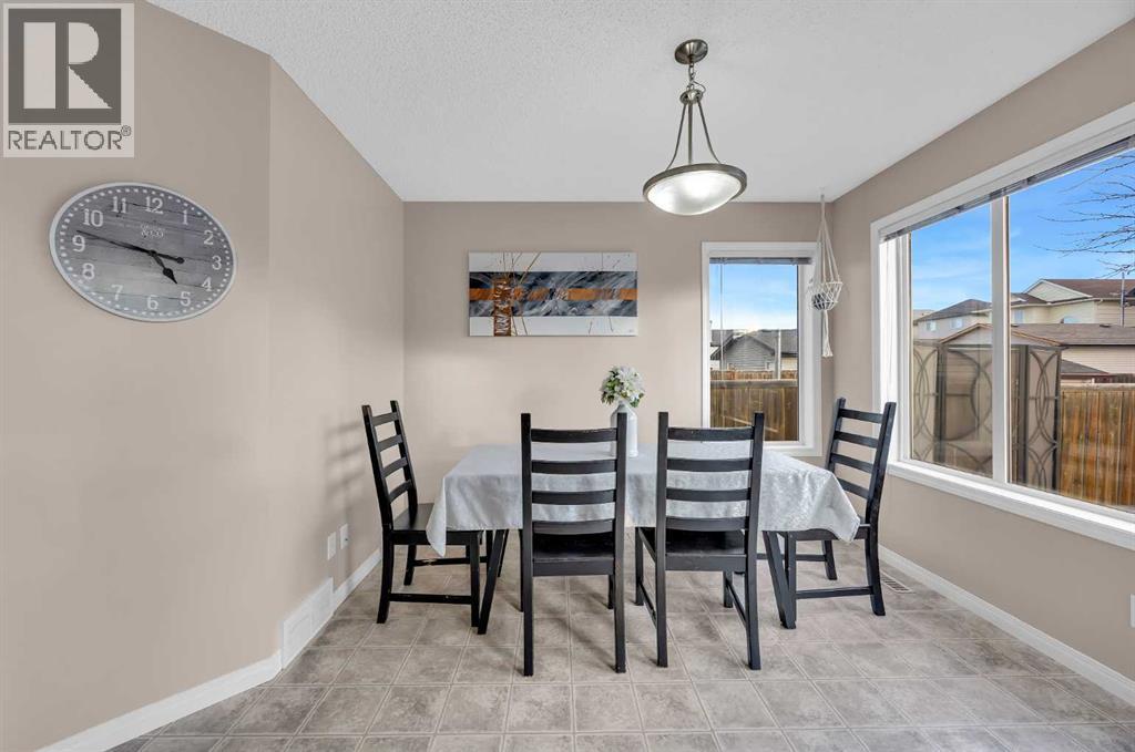 26 Saddlemead Close Ne, Calgary, Alberta  T3J 4M6 - Photo 12 - A2316706