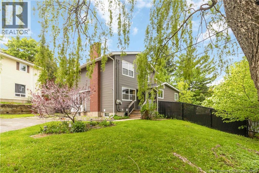 807 Smythe, Fredericton, New Brunswick