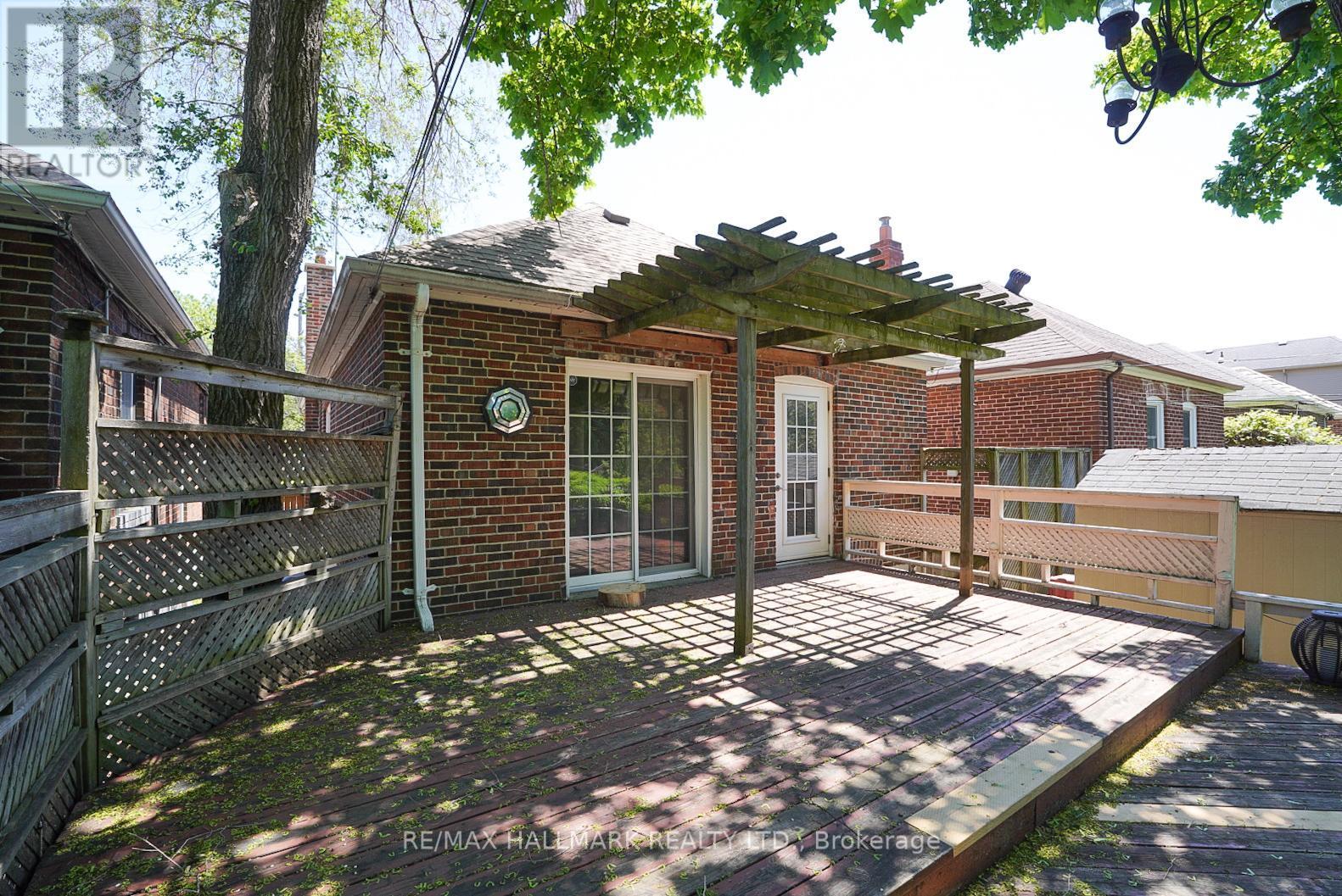 34 Clonmore Drive, Toronto, Ontario  M1N 1X5 - Photo 14 - E13234236