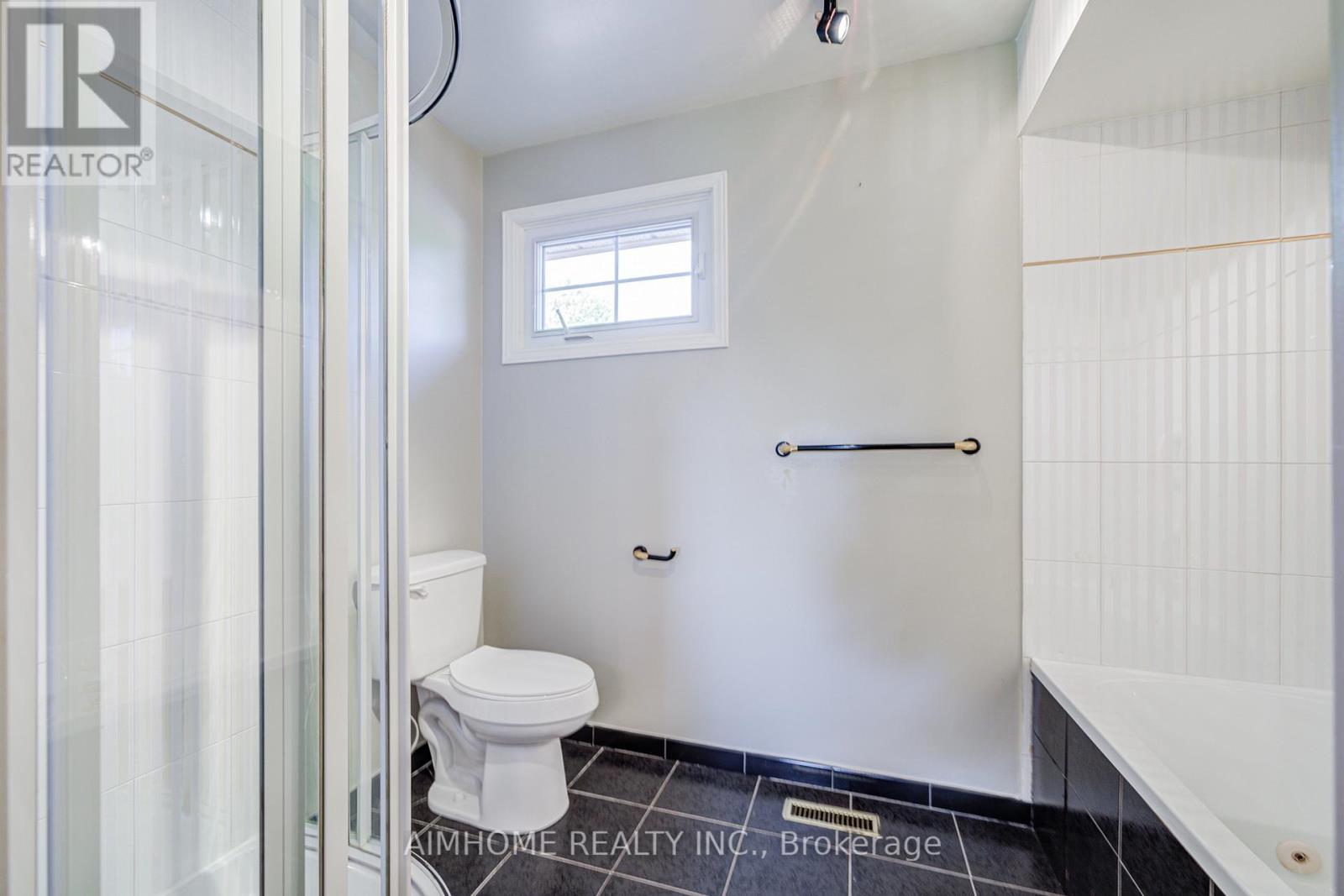 21 Calthorpe Avenue, Toronto, Ontario  M1C 3S3 - Photo 20 - E13234354