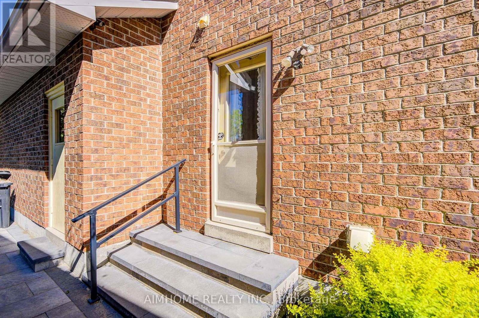 21 Calthorpe Avenue, Toronto, Ontario  M1C 3S3 - Photo 31 - E13234354