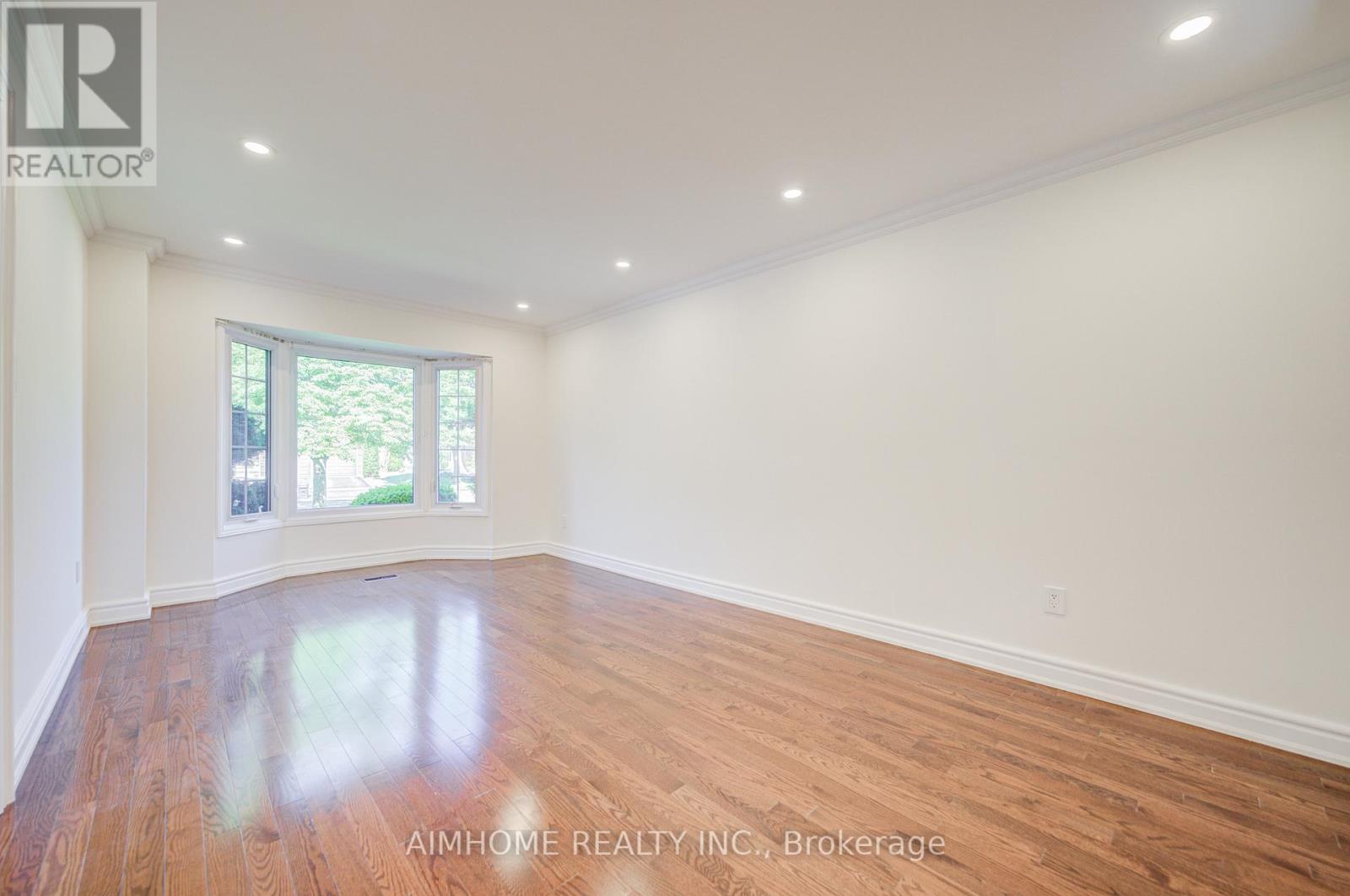 21 Calthorpe Avenue, Toronto, Ontario  M1C 3S3 - Photo 6 - E13234354