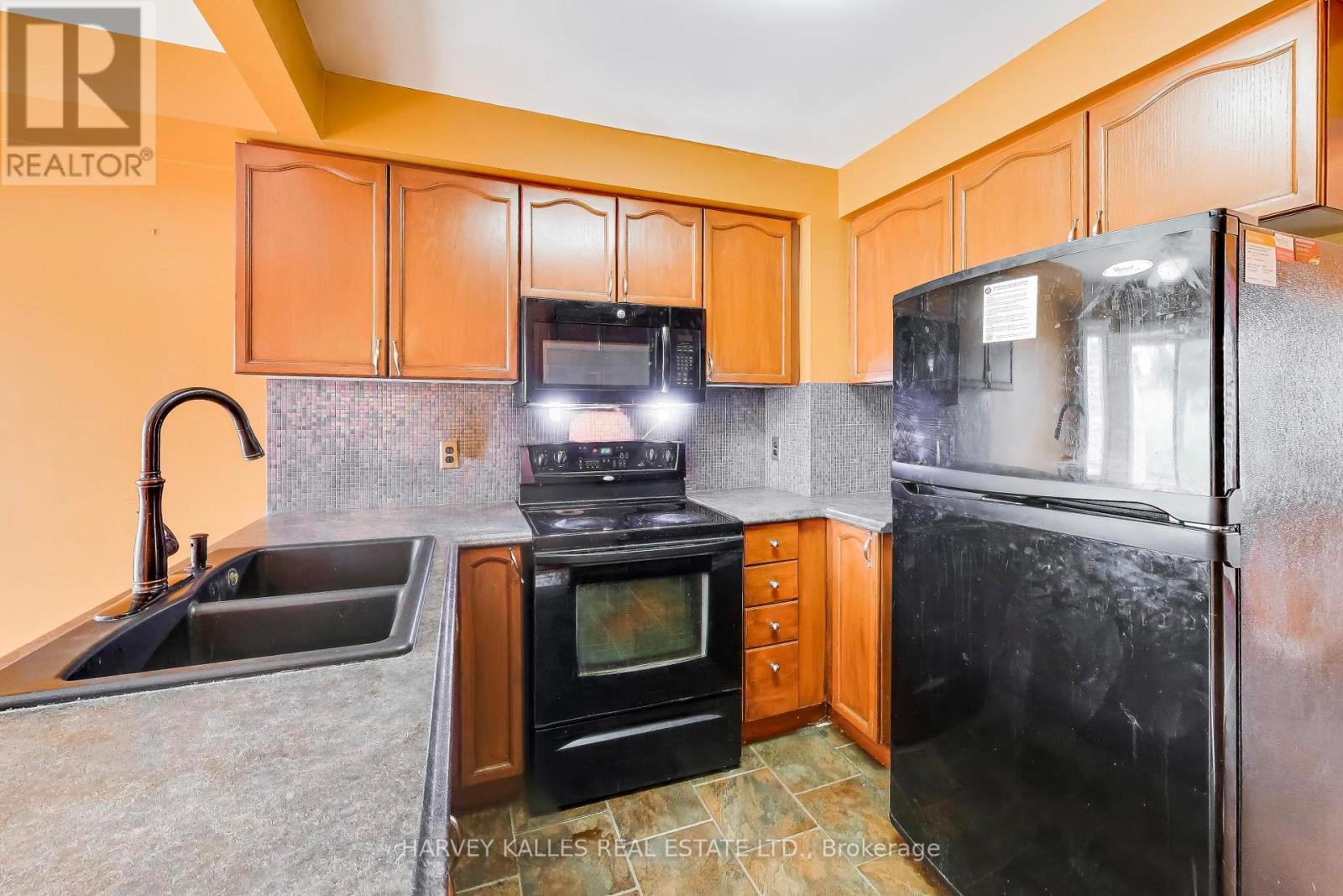 70 Andona Crescent, Toronto, Ontario  M1C 5A3 - Photo 11 - E13234362
