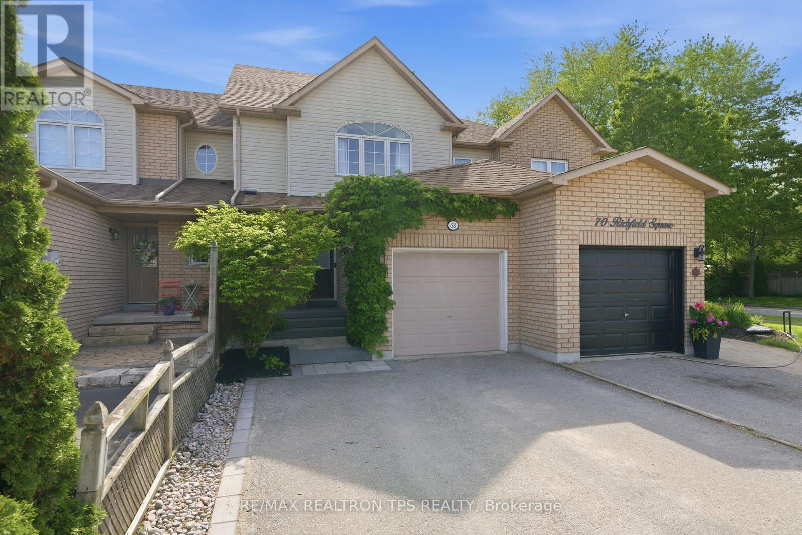 68 RICHFIELD SQUARE, Clarington, Ontario