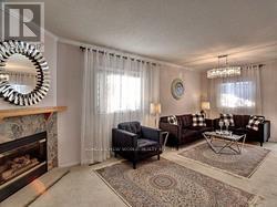396 Flanagan Court, Newmarket, Ontario  L3X 2E8 - Photo 3 - N13234116