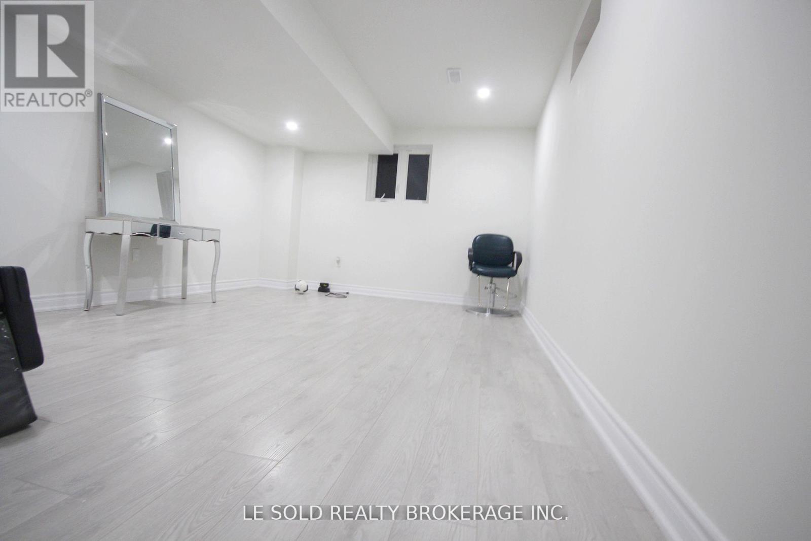 Bsmt - 7 Pear Blossom Way, East Gwillimbury, Ontario  L9N 0T3 - Photo 3 - N13234262