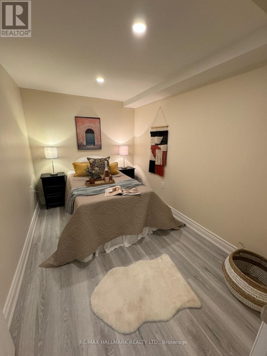 Room 2 - 248 Crossland Gate, Newmarket, Ontario  L3X 1A9 - Photo 2 - N13234530