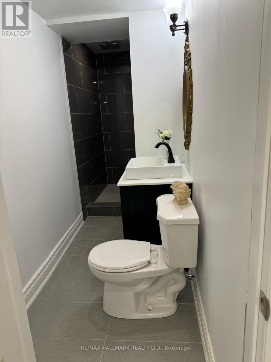 Room 2 - 248 Crossland Gate, Newmarket, Ontario  L3X 1A9 - Photo 4 - N13234530
