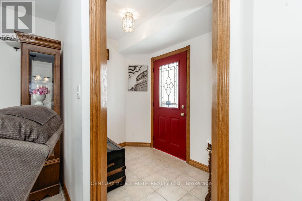 1187 French Road, Tay, Ontario  L4R 4K3 - Photo 10 - S13234402