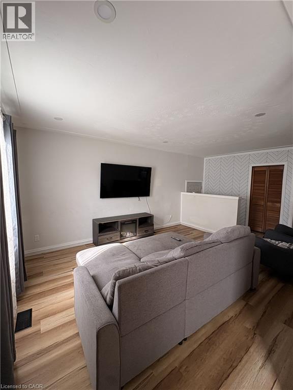 15 Champlain Avenue Unit# Upper, Hamilton, Ontario  L8G 2H5 - Photo 3 - 40833806