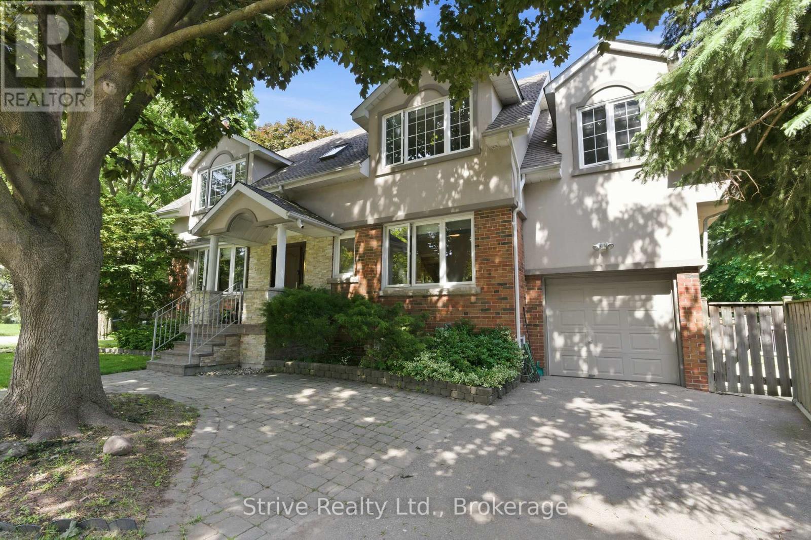 53 Monkton Avenue, Toronto, Ontario  M8Z 4N4 - Photo 2 - W13234678