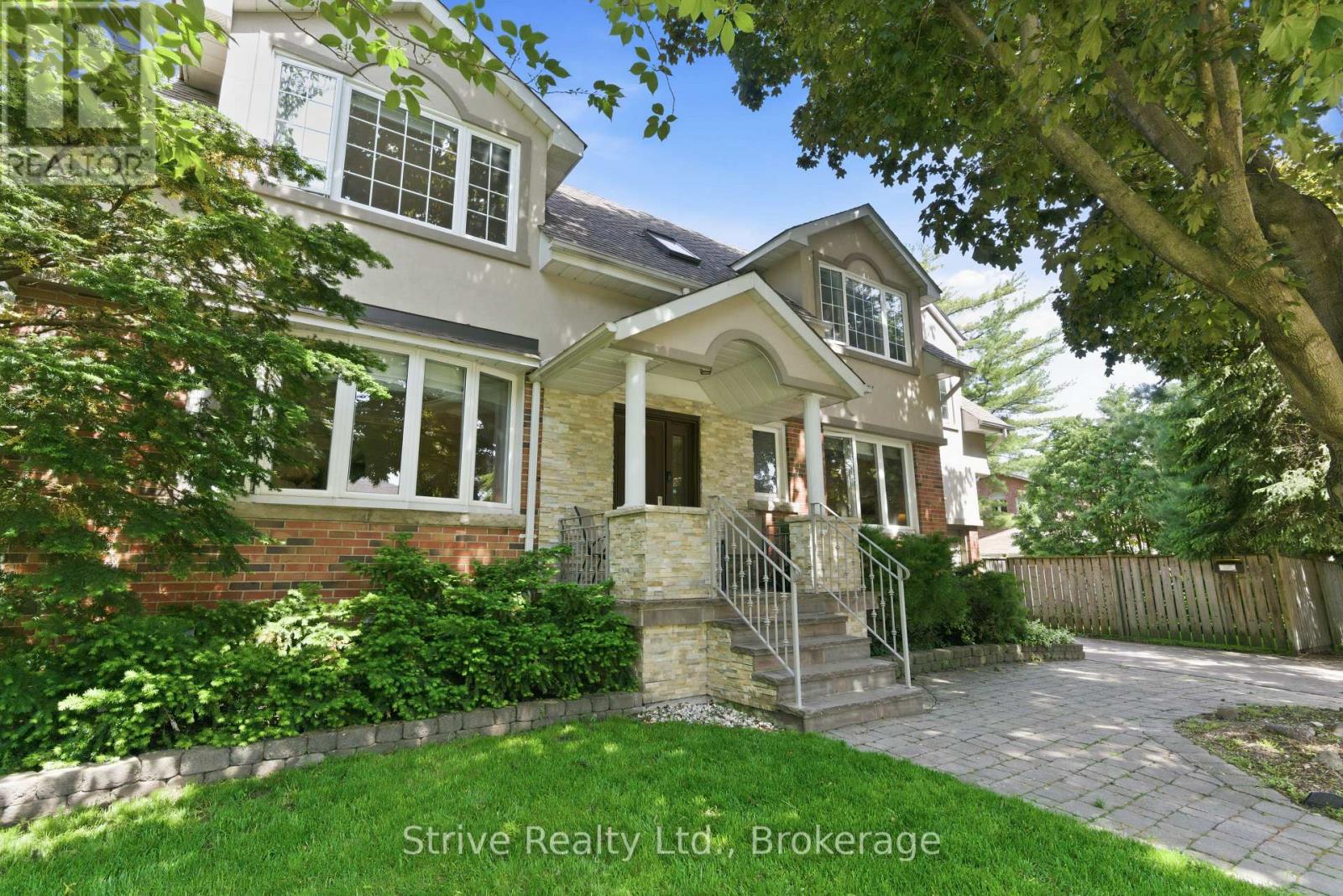 53 Monkton Avenue, Toronto, Ontario  M8Z 4N4 - Photo 3 - W13234678