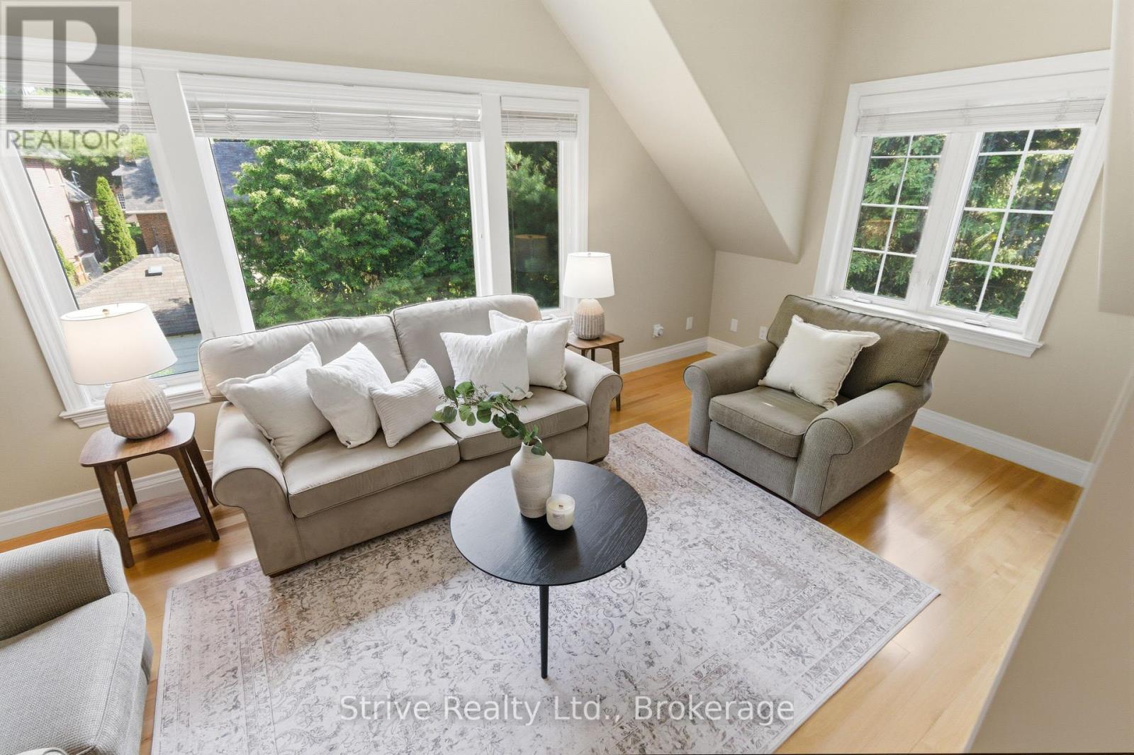 53 Monkton Avenue, Toronto, Ontario  M8Z 4N4 - Photo 37 - W13234678