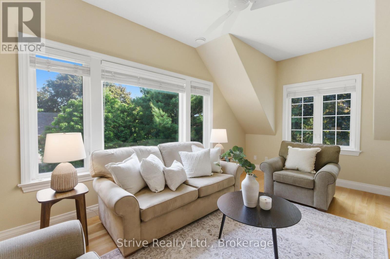 53 Monkton Avenue, Toronto, Ontario  M8Z 4N4 - Photo 39 - W13234678