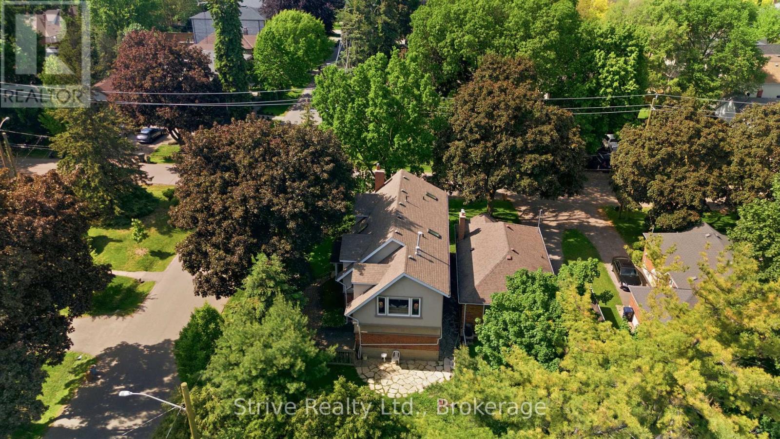 53 Monkton Avenue, Toronto, Ontario  M8Z 4N4 - Photo 45 - W13234678
