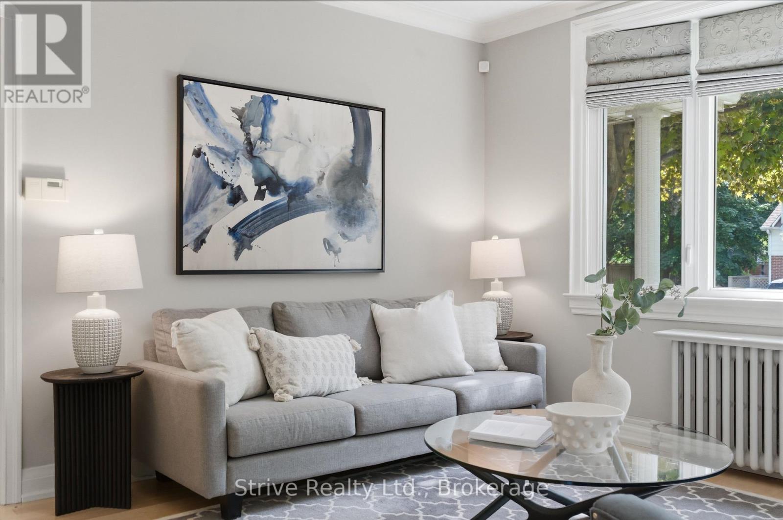 53 Monkton Avenue, Toronto, Ontario  M8Z 4N4 - Photo 8 - W13234678