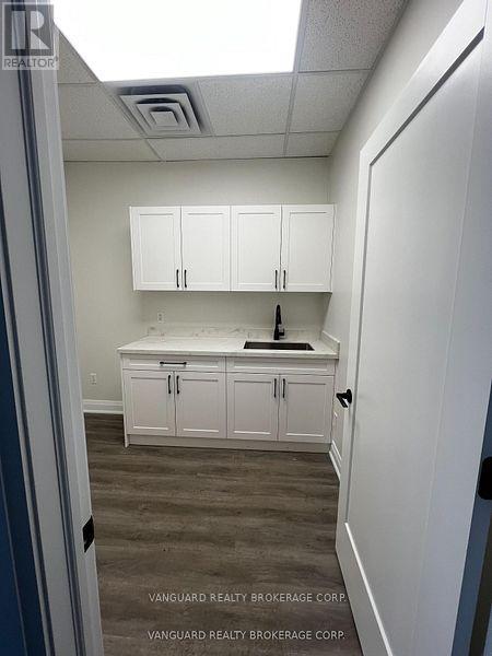1001 Flint Road, Toronto, Ontario  M3J 2J6 - Photo 5 - W13234084