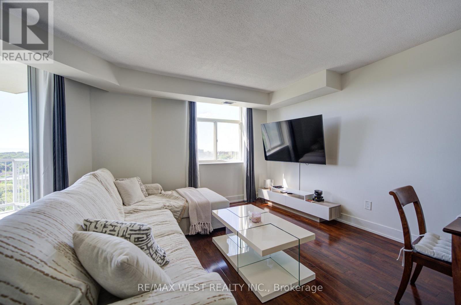 1309 - 3559 Eglinton Avenue W, Toronto, Ontario  M6M 5C6 - Photo 13 - W13234094