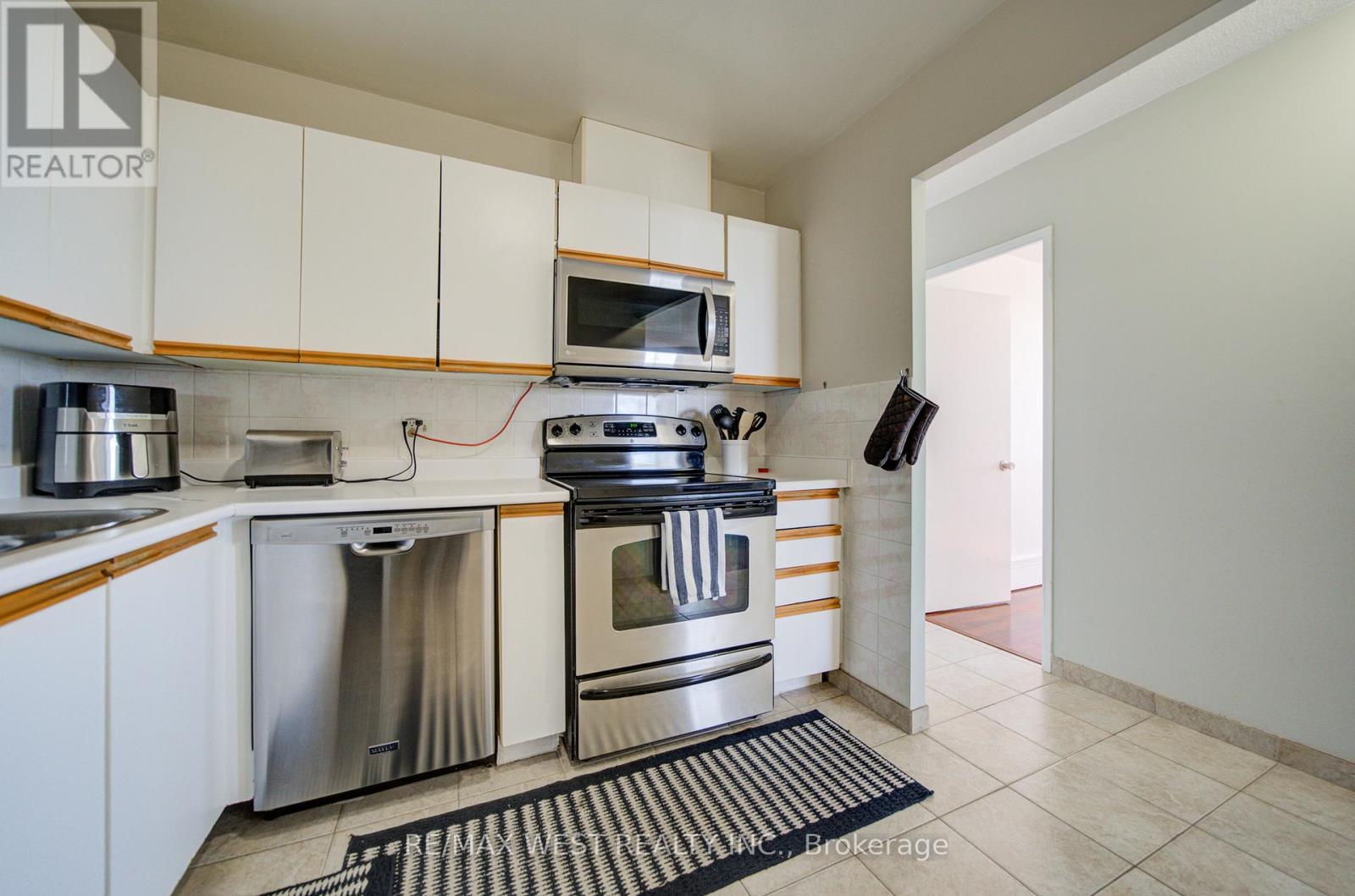 1309 - 3559 Eglinton Avenue W, Toronto, Ontario  M6M 5C6 - Photo 20 - W13234094