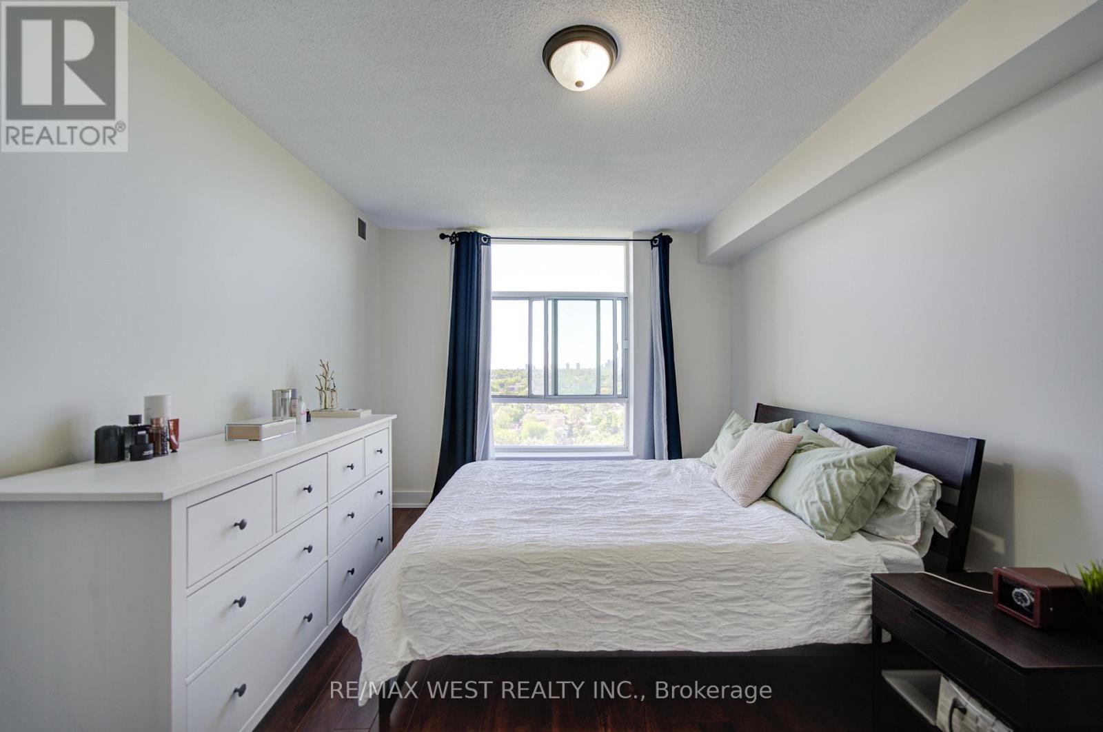 1309 - 3559 Eglinton Avenue W, Toronto, Ontario  M6M 5C6 - Photo 31 - W13234094