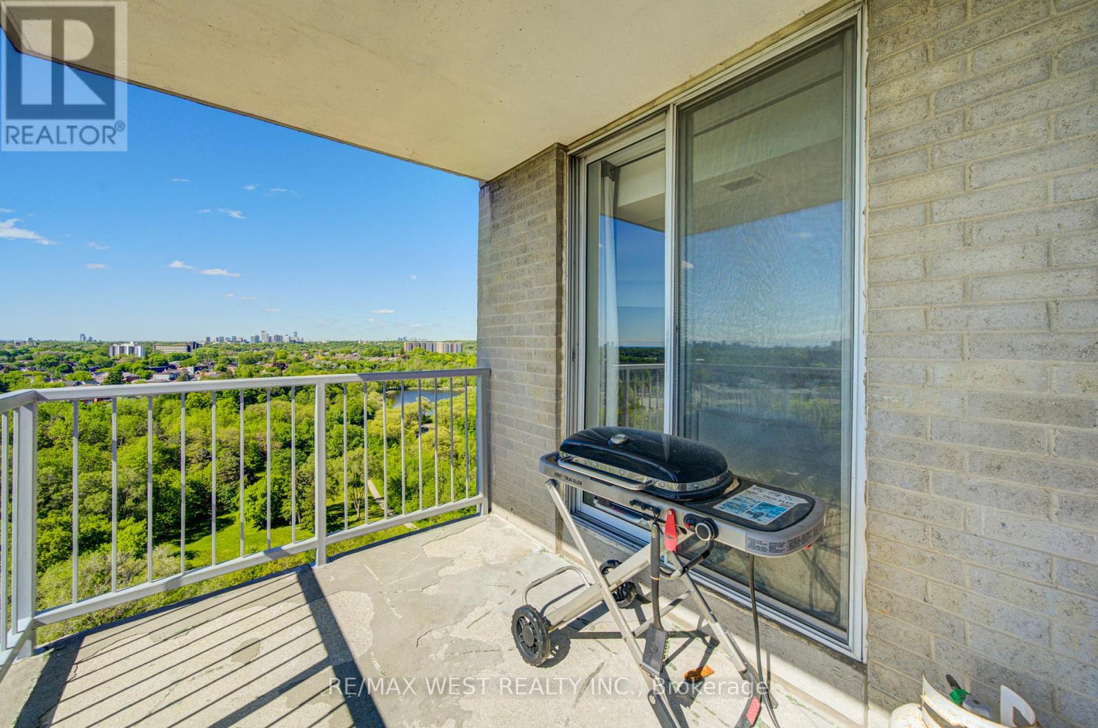 1309 - 3559 Eglinton Avenue W, Toronto, Ontario  M6M 5C6 - Photo 39 - W13234094