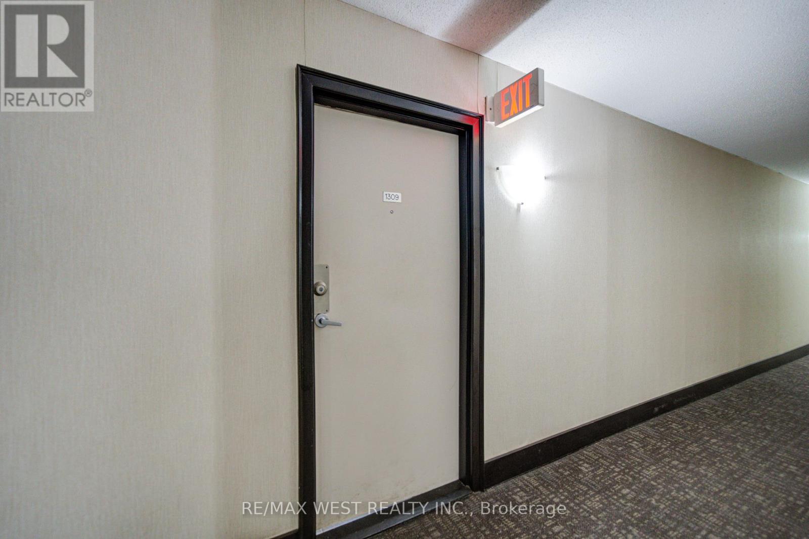 1309 - 3559 Eglinton Avenue W, Toronto, Ontario  M6M 5C6 - Photo 5 - W13234094