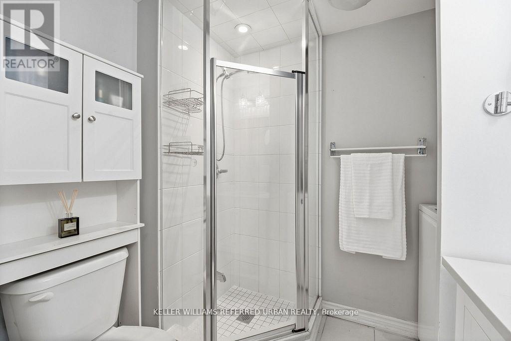 241 - 390 Hopewell Avenue, Toronto, Ontario  M6E 2S2 - Photo 11 - W13234184