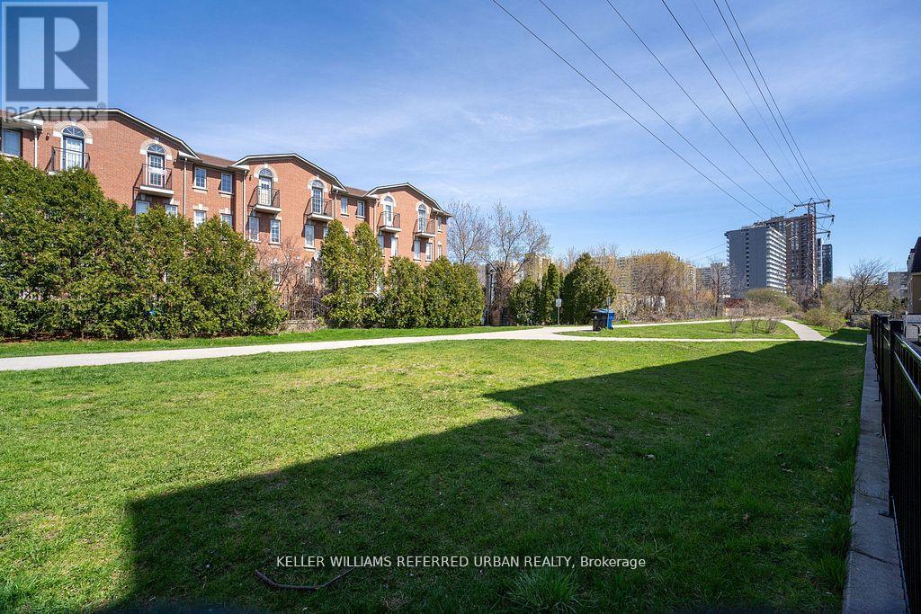 241 - 390 Hopewell Avenue, Toronto, Ontario  M6E 2S2 - Photo 12 - W13234184
