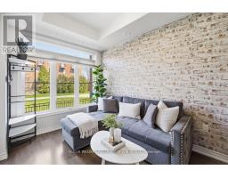 241 - 390 HOPEWELL AVENUE, Toronto, Ontario