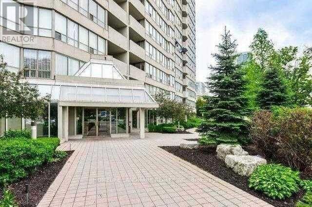 501 - 400 WEBB DRIVE, Mississauga, Ontario