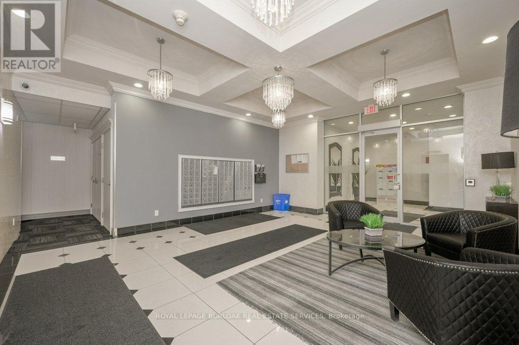 214 - 5327 Upper Middle Road, Burlington, Ontario  L7L 0E9 - Photo 2 - W13234250
