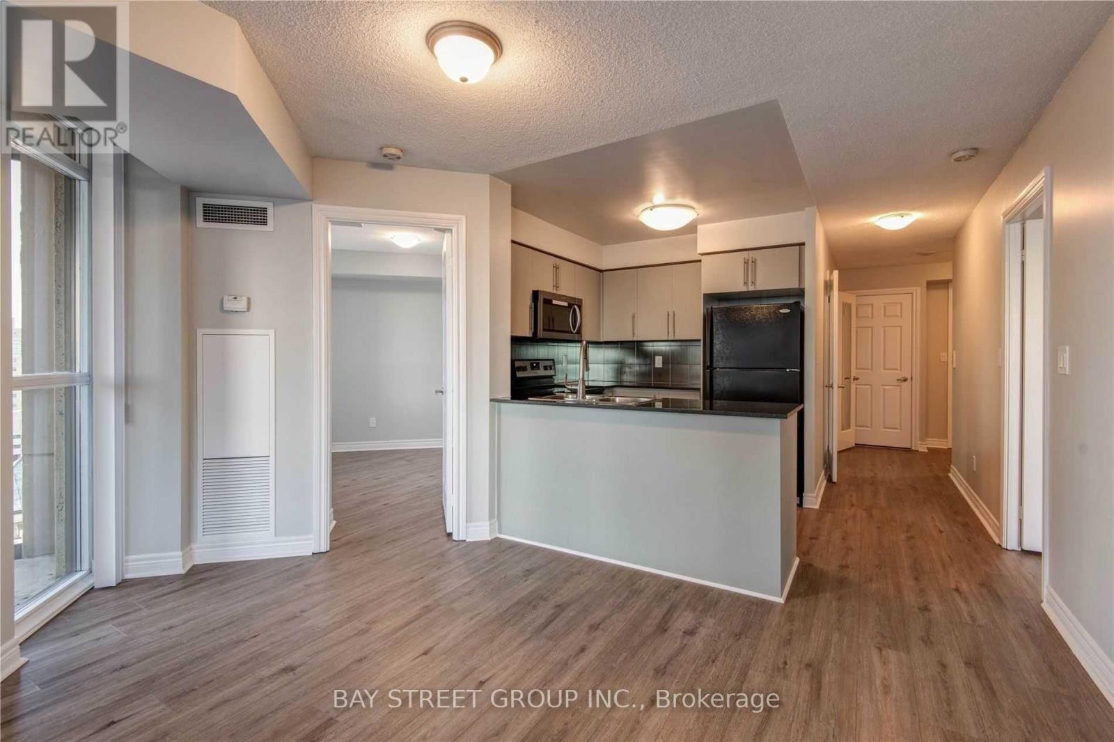 1913 - 310 Burnhamthorpe Road, Mississauga, Ontario  L5B 3Y5 - Photo 10 - W13234292