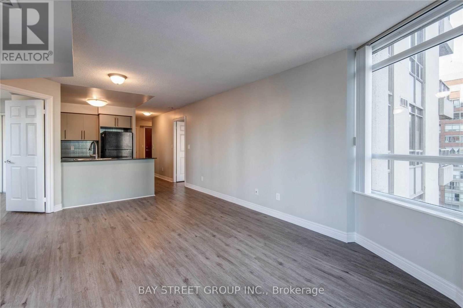 1913 - 310 Burnhamthorpe Road, Mississauga, Ontario  L5B 3Y5 - Photo 13 - W13234292