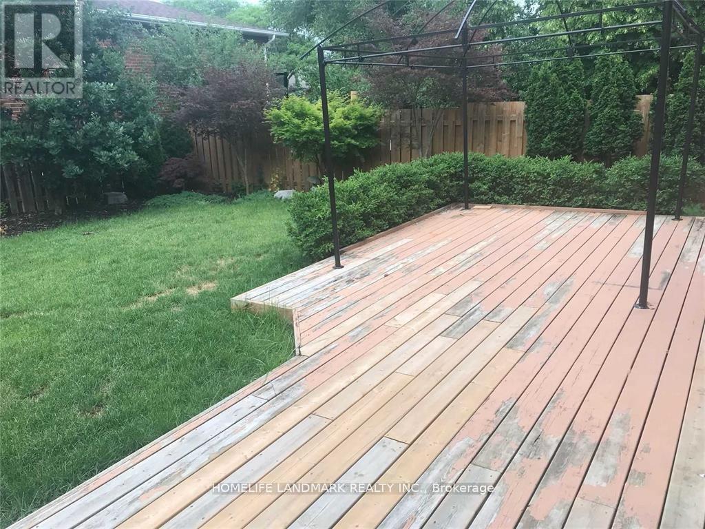 1431 Livingston Road, Oakville, Ontario  L6H 3G3 - Photo 11 - W13234320