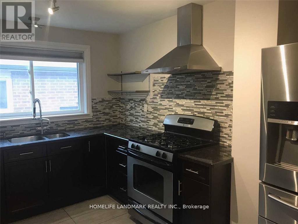 1431 Livingston Road, Oakville, Ontario  L6H 3G3 - Photo 5 - W13234320