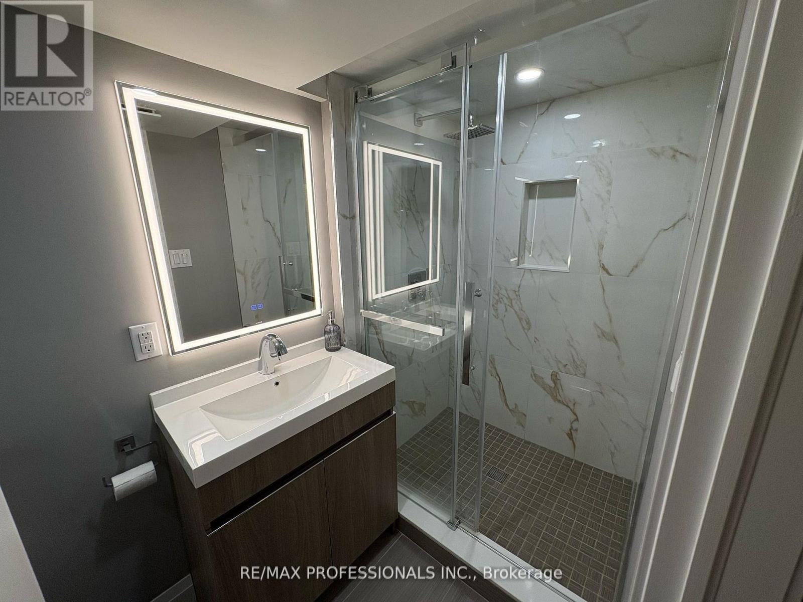 Lower - 19 Elmbrook Crescent, Toronto, Ontario  M9C 5B2 - Photo 16 - W13234344