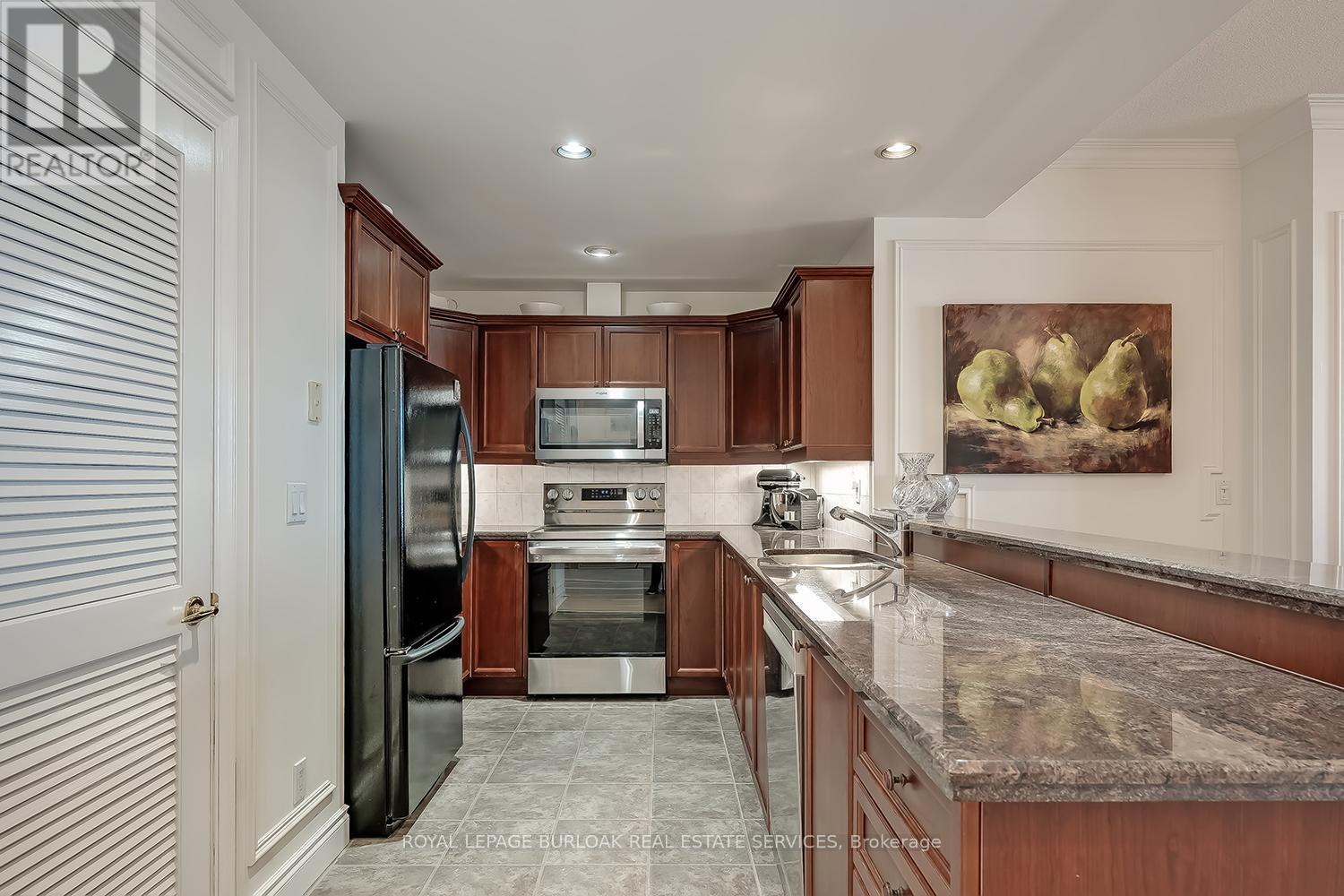704 - 1477 Lakeshore Road, Burlington, Ontario  L7S 1B5 - Photo 8 - W13234386