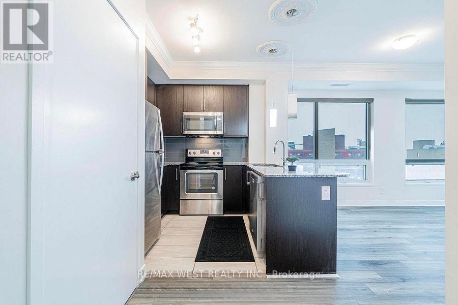 1402 - 840 Queens Plate Drive, Toronto, Ontario  M9W 0E7 - Photo 2 - W13234414