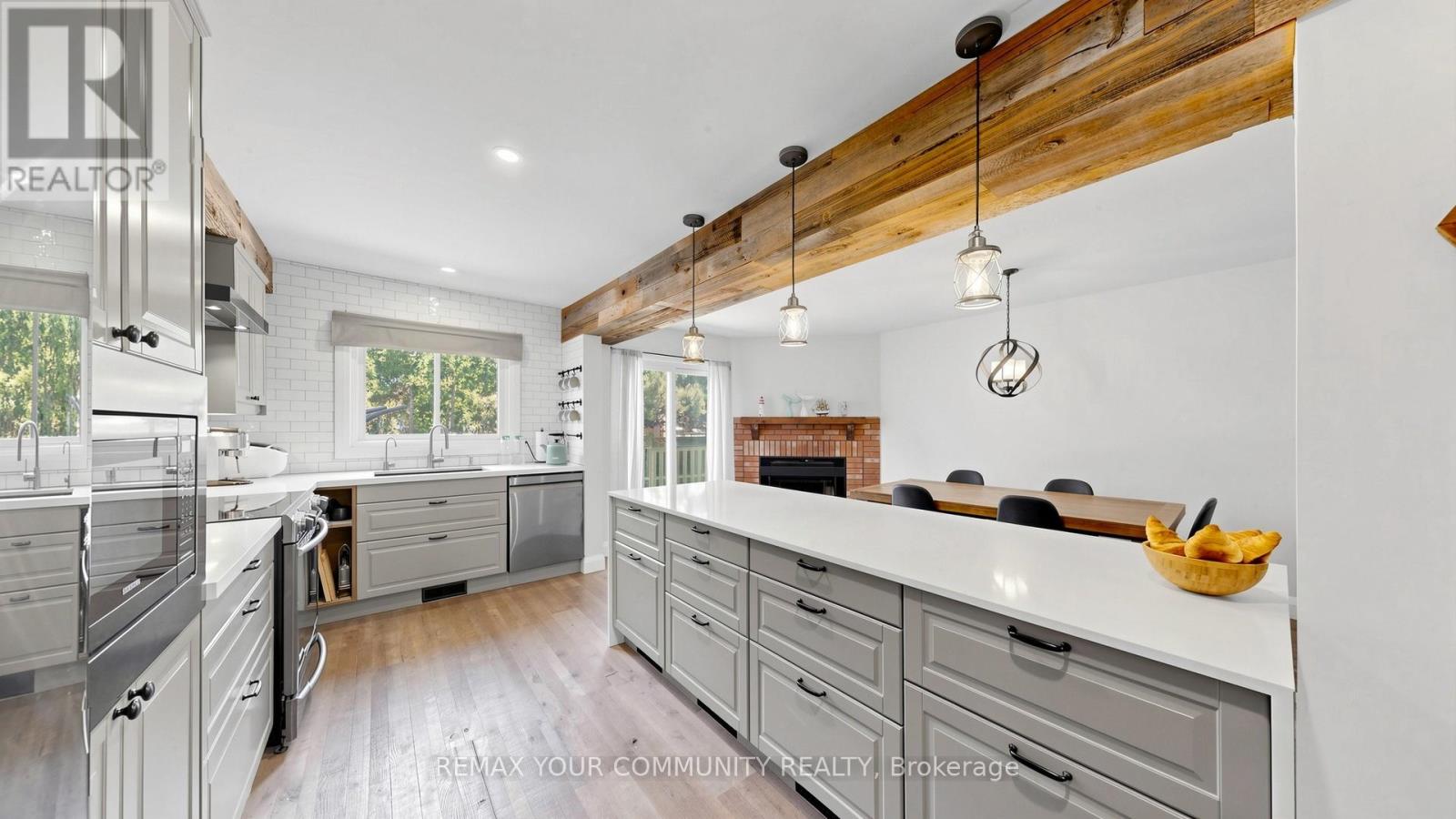1248 BLACKBURM DRIVE, Oakville, Ontario