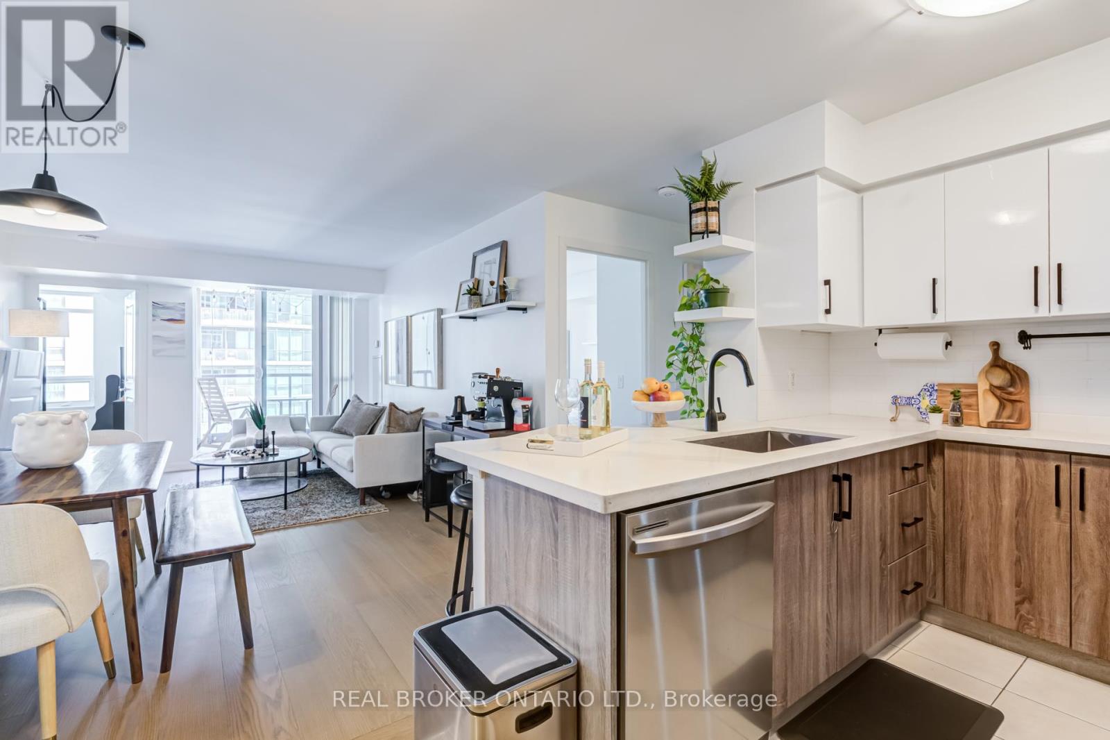 2806 - 225 SHERWAY GARDENS ROAD, Toronto, Ontario
