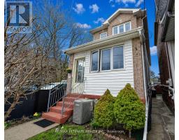 227 EARLSCOURT AVENUE, Toronto, Ontario