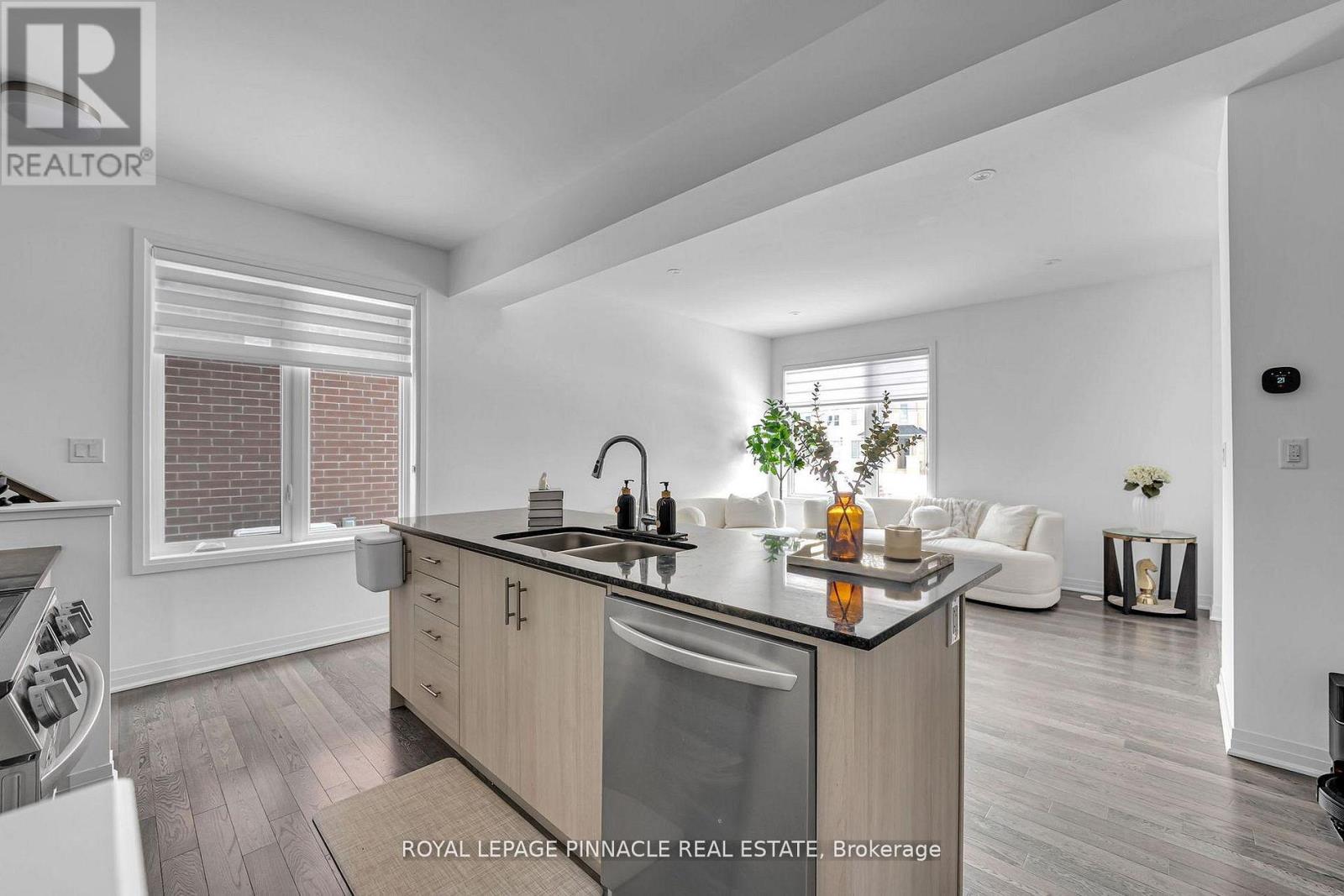 3234 Sixth Line, Oakville, Ontario  L6M 4K1 - Photo 12 - W13234512