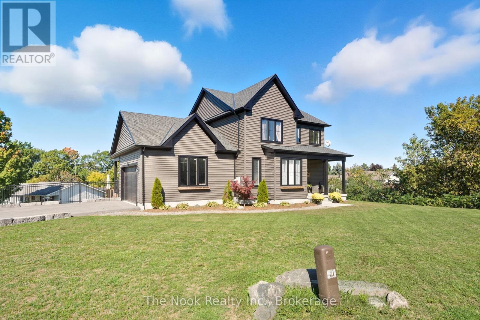 39 Helen Crescent, Kawartha Lakes, Ontario  K0M 2C0 - Photo 1 - X13234642