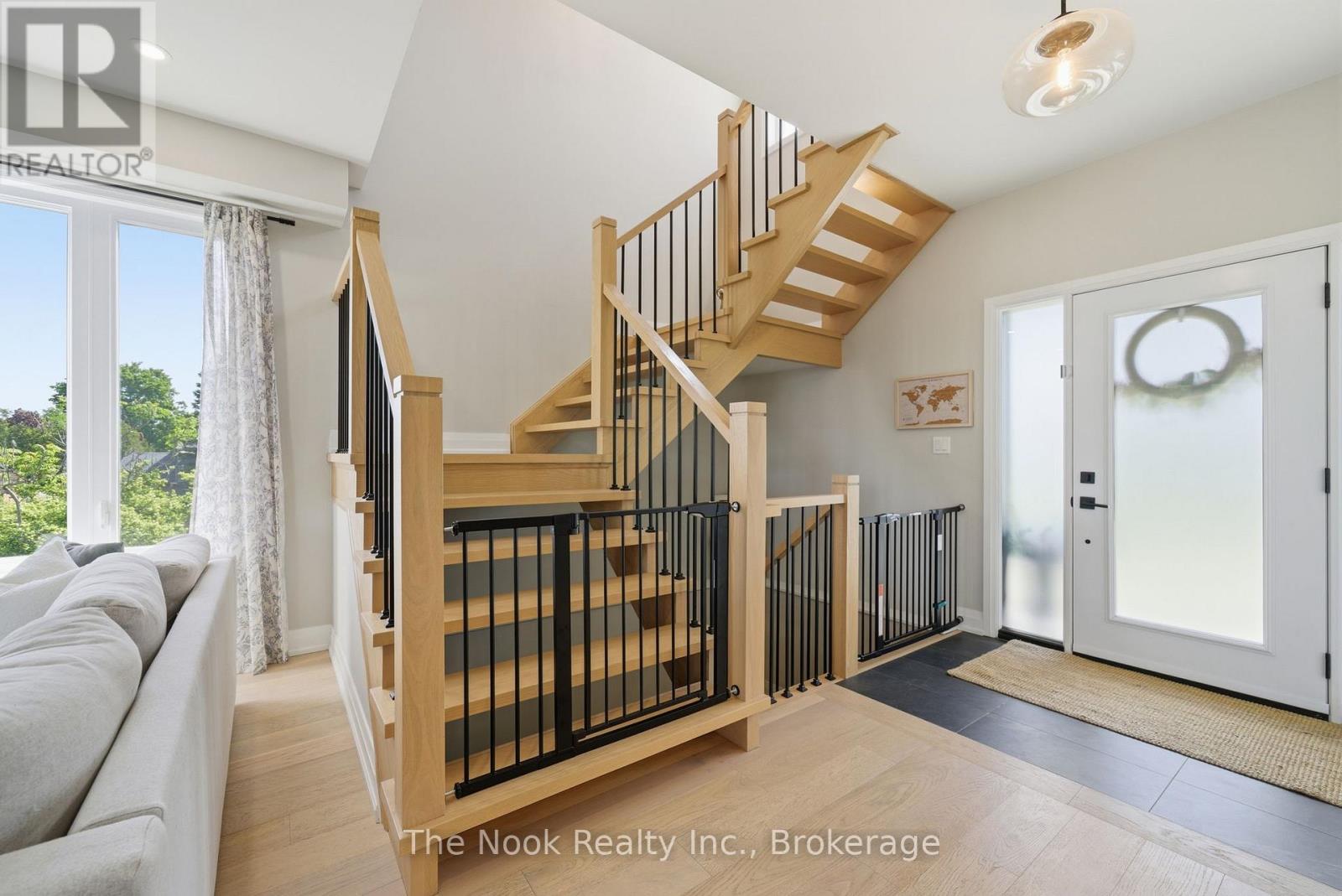 39 Helen Crescent, Kawartha Lakes, Ontario  K0M 2C0 - Photo 4 - X13234642