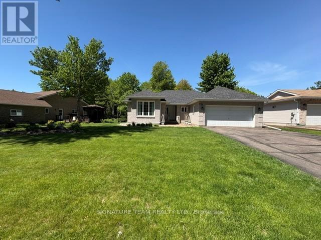 111 THOMAS STREET, Deep River, Ontario