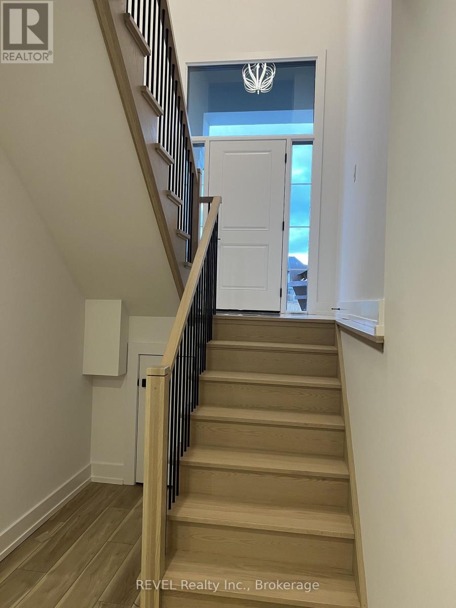 Upper - 6129 Curlin Crescent, Niagara Falls, Ontario  L2H 3W8 - Photo 31 - X13234640