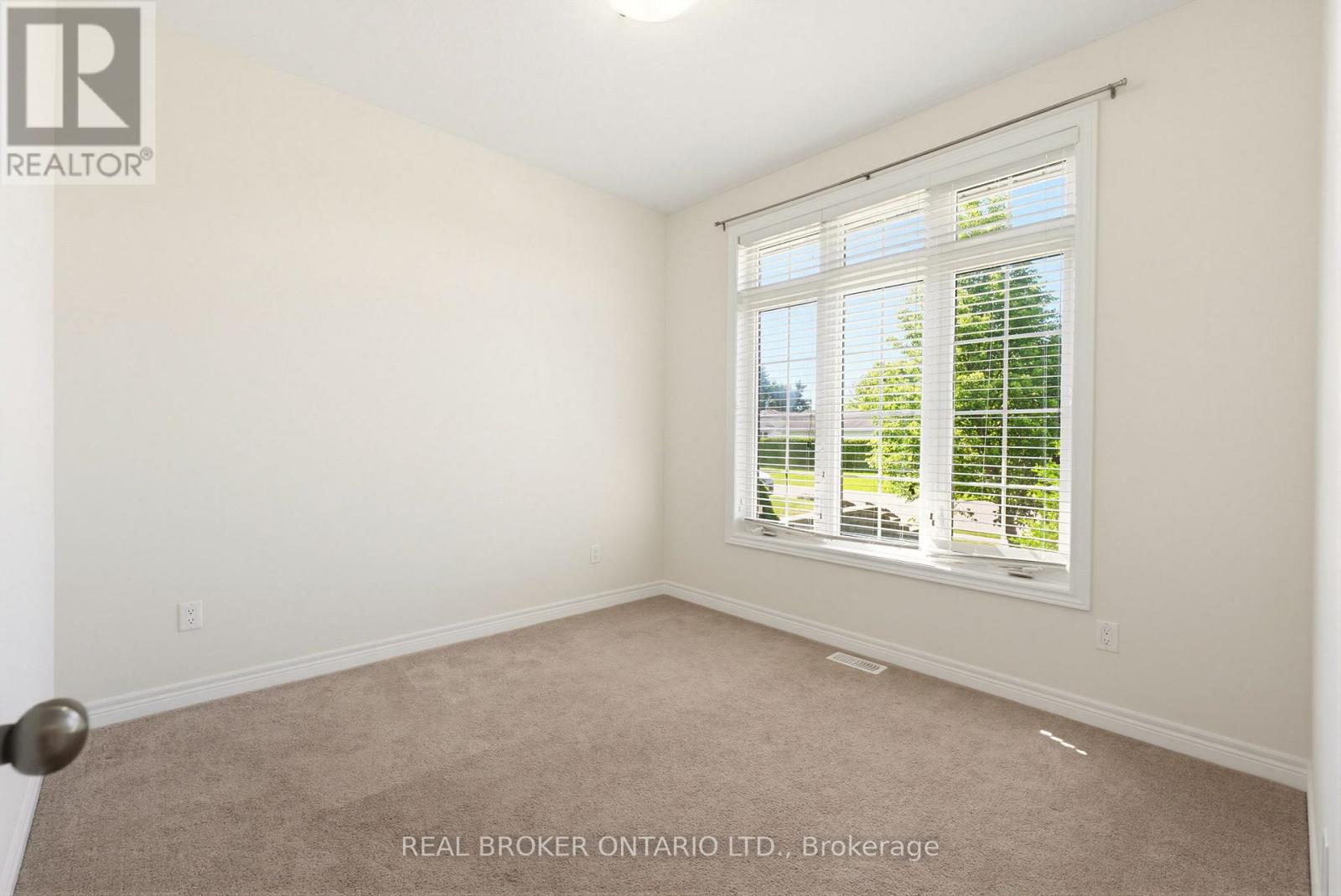 11 Cottonwood Street, Norfolk, Ontario  N0E 1Y0 - Photo 4 - X13234098